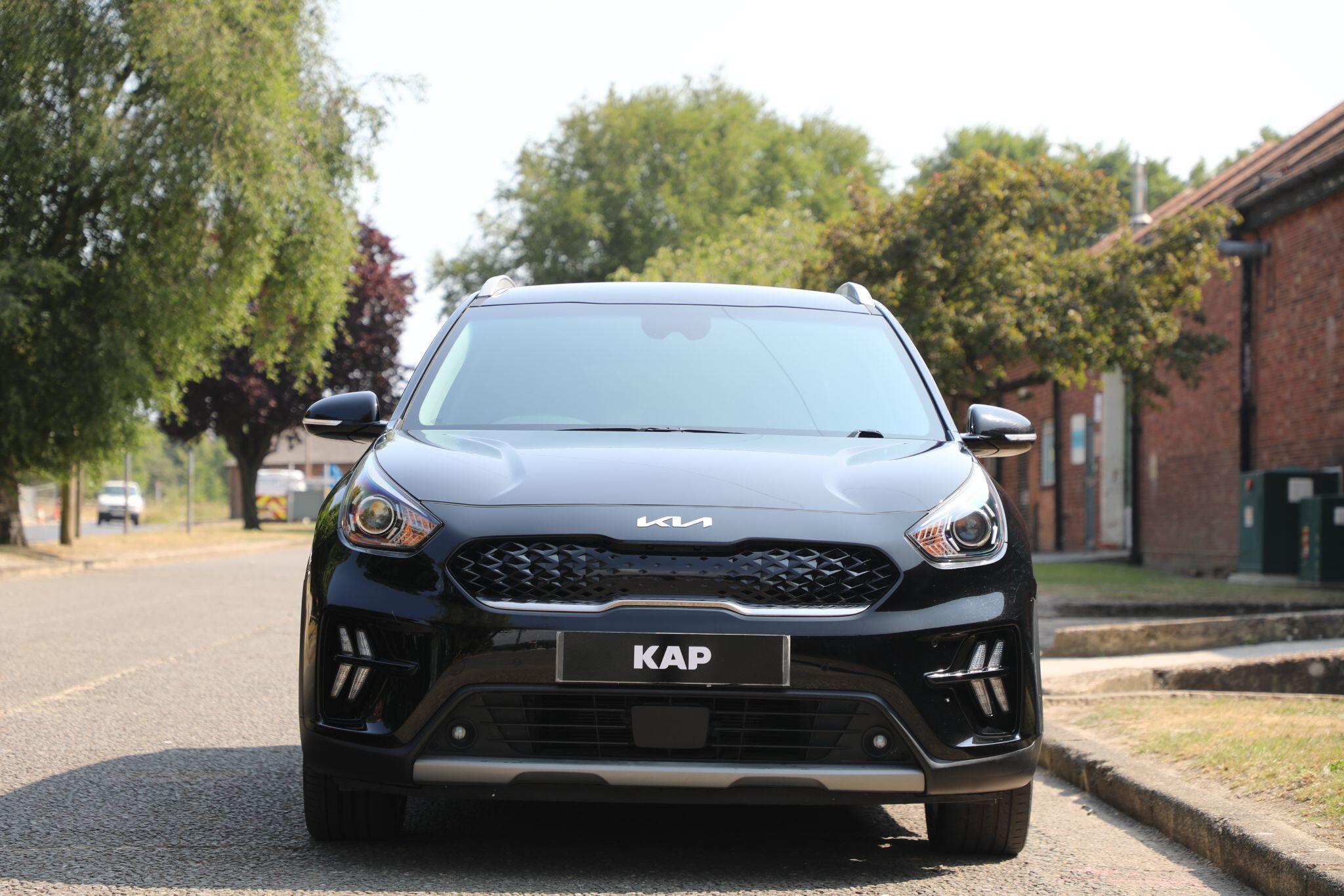 Large vehicle image